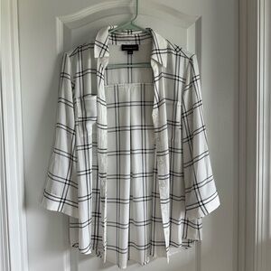 Fortune + Ivy sheer black & white Plaid Vneck Button Down Stitch Fix Size Lg